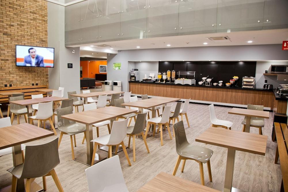 City Express Plus By Marriott Monterrey Nuevo Sur Ngoại thất bức ảnh