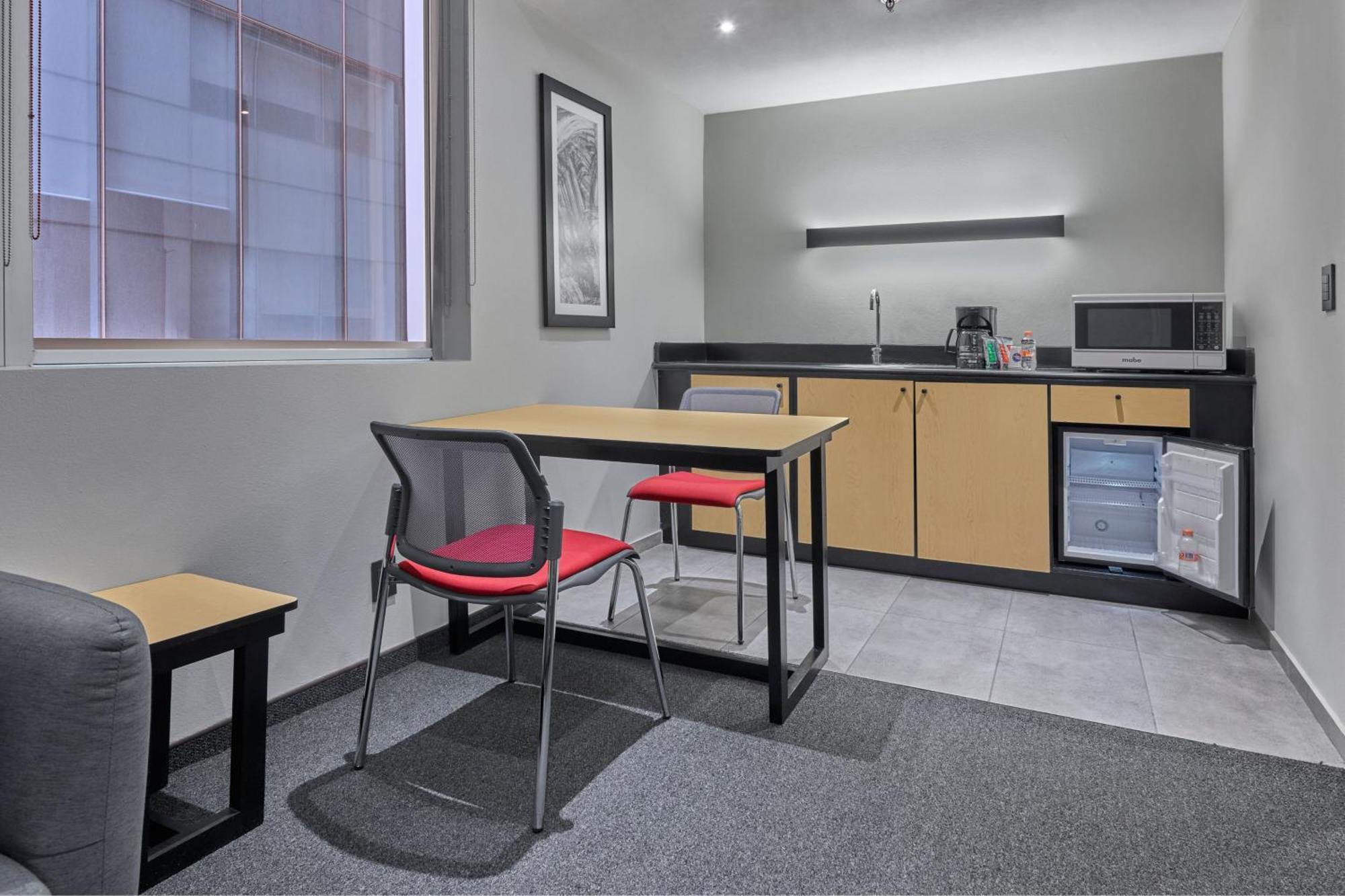 City Express Plus By Marriott Monterrey Nuevo Sur Ngoại thất bức ảnh